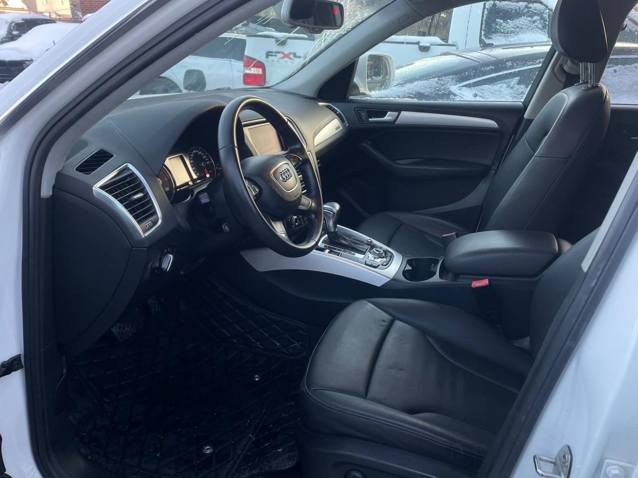 2014 Audi Q5 2.0L Progressiv *1 OWNER, MOONROOF, HEATED SEATS* Photo