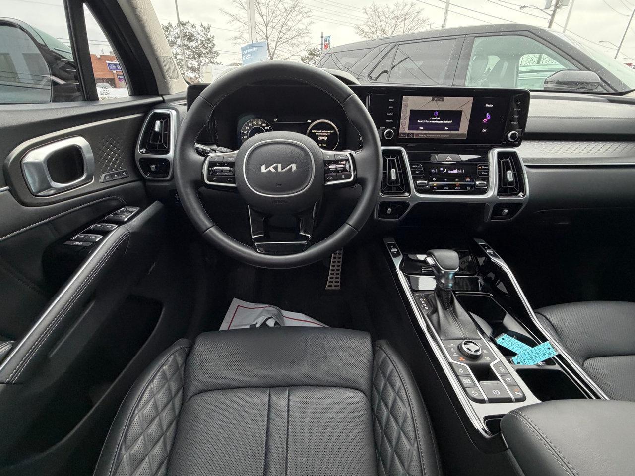 2022 Kia Sorento SX AWD w-Black Leather Photo