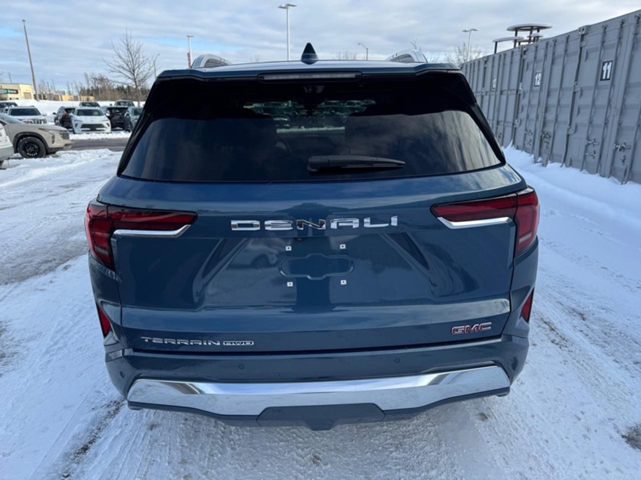 2026 GMC Terrain Denali  - Leather Seats Photo3