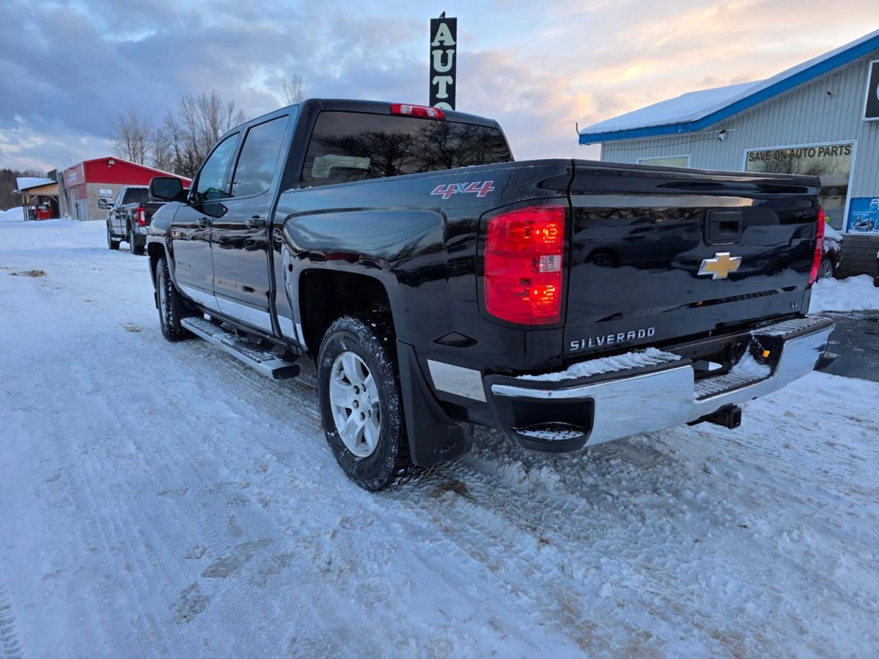 2017 Chevrolet Silverado 1500 LT Photo