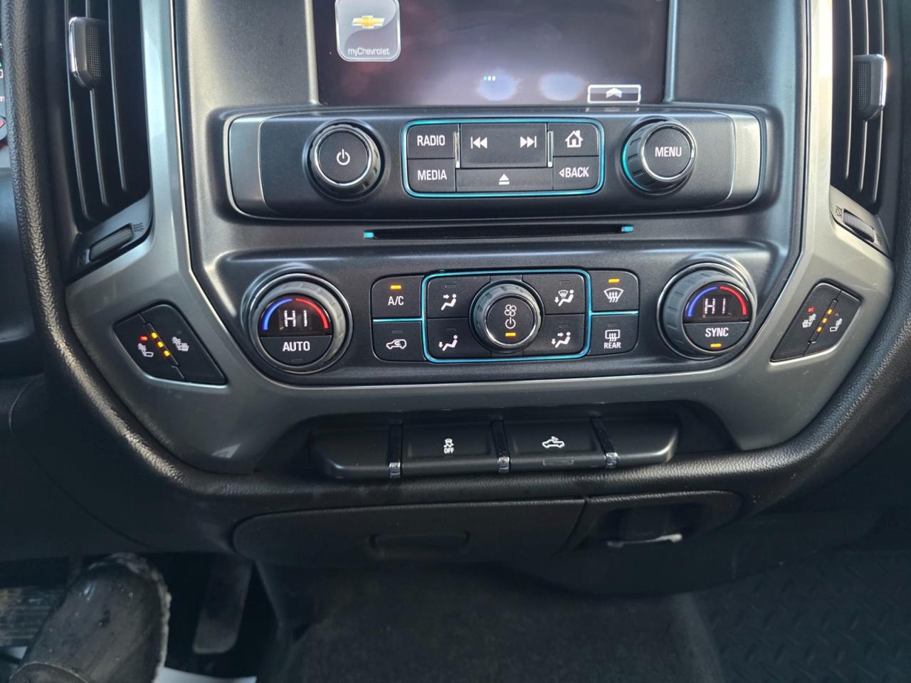 2017 Chevrolet Silverado 1500 LT Photo