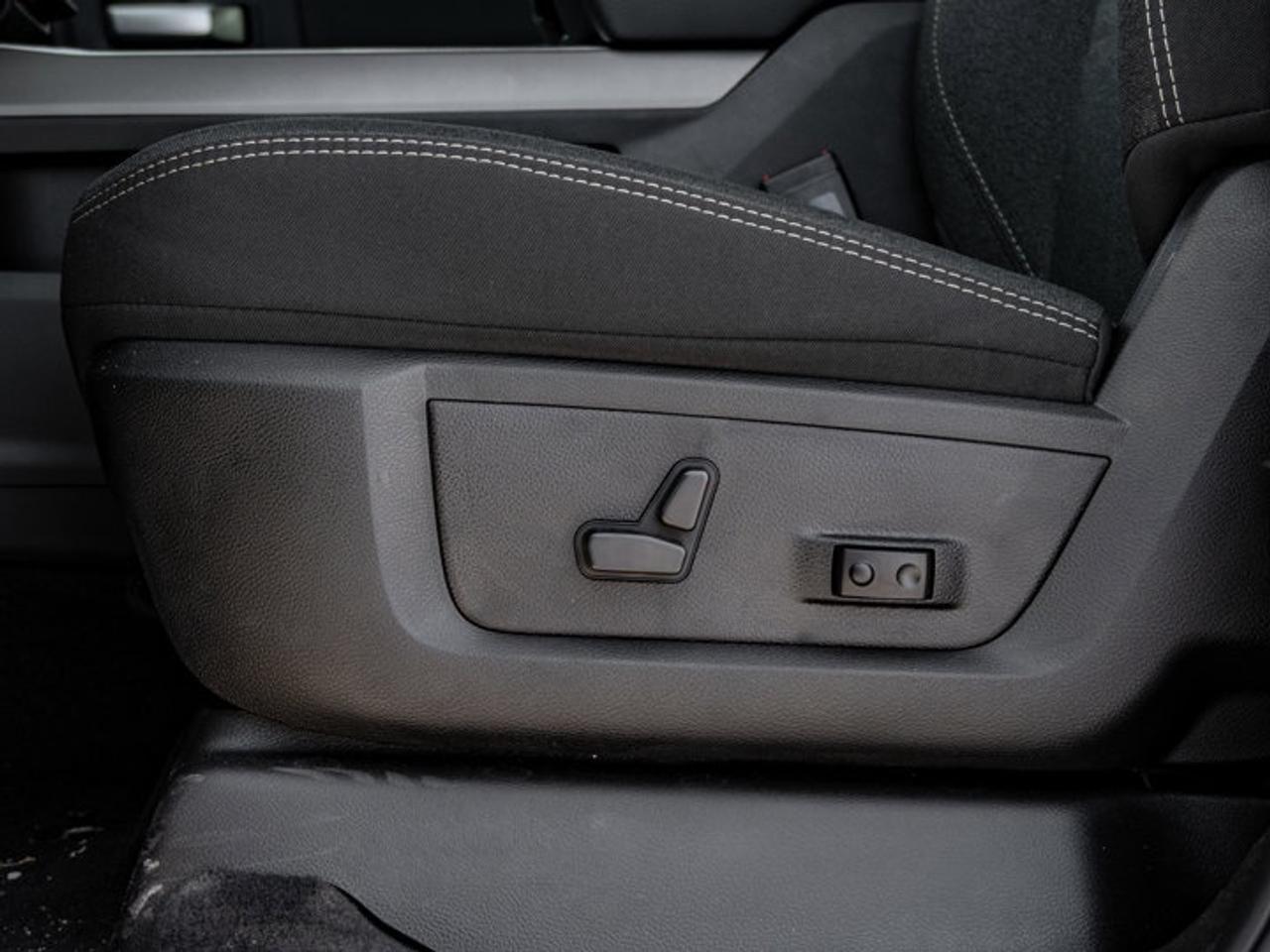 2026 RAM 2500 Big Horn Photo