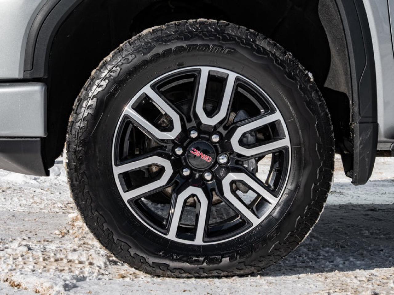 2025 GMC Sierra 1500 AT4 Photo