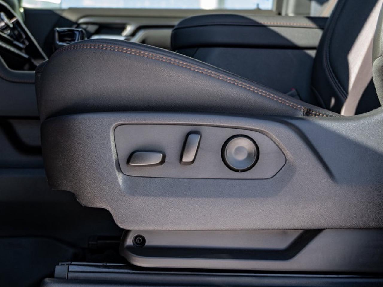 2025 GMC Sierra 1500 AT4 Photo