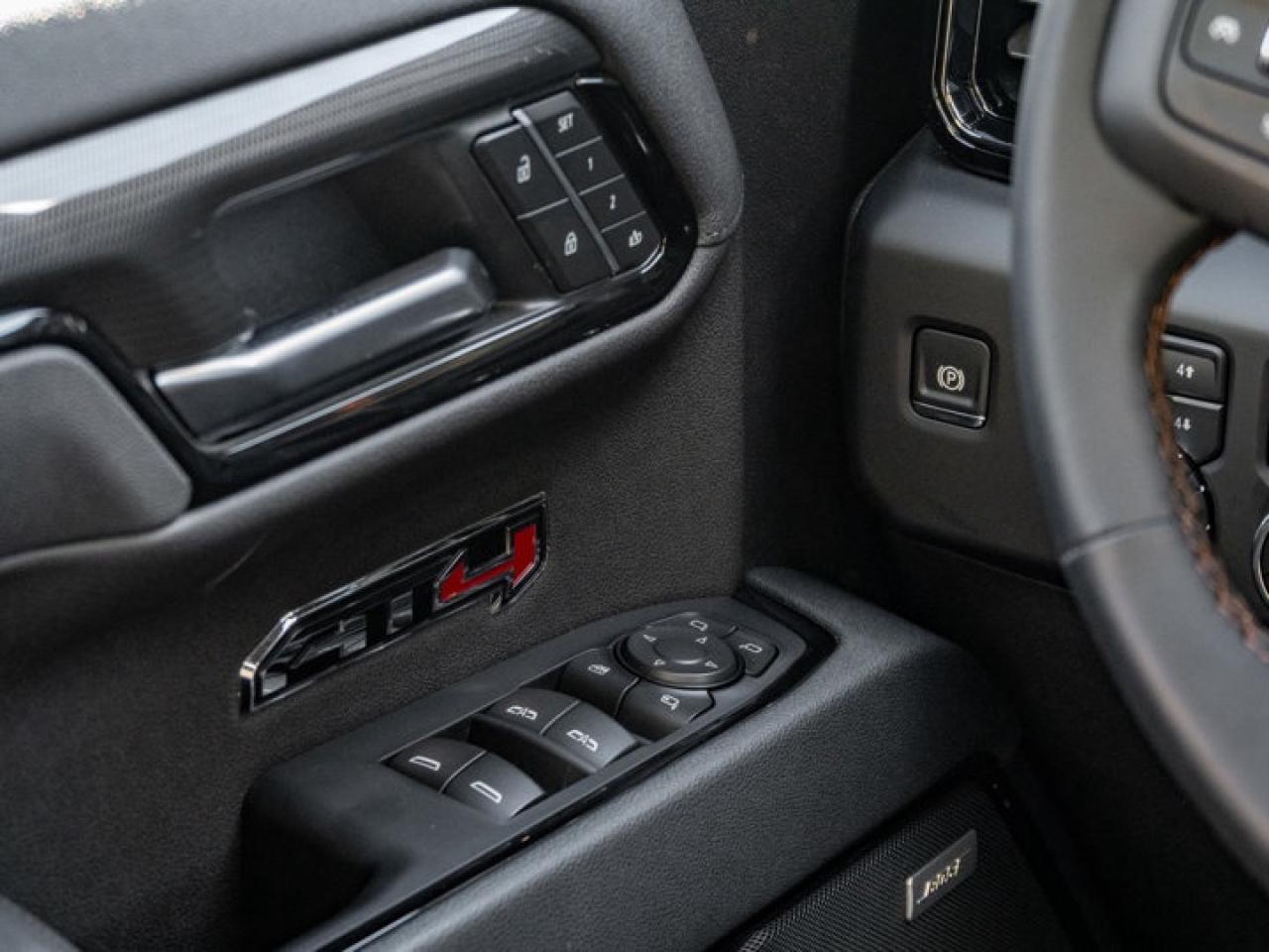 2025 GMC Sierra 1500 AT4 Photo