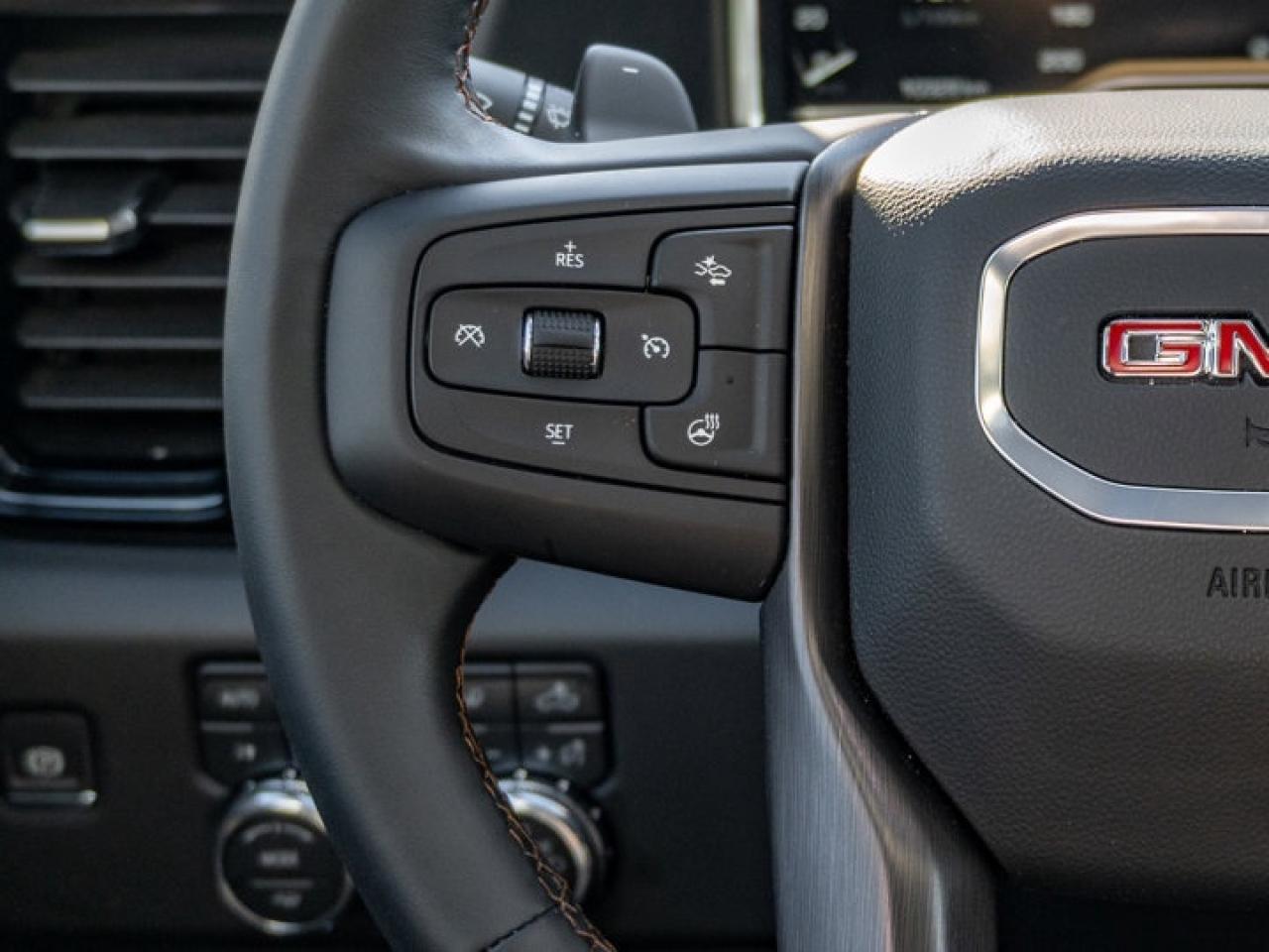 2025 GMC Sierra 1500 AT4 Photo