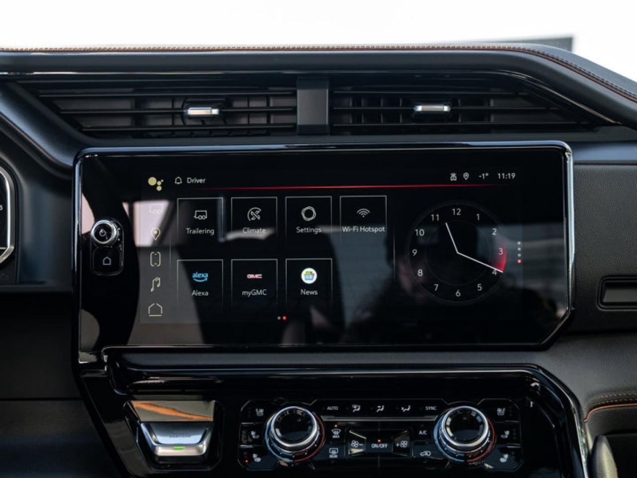 2025 GMC Sierra 1500 AT4 Photo