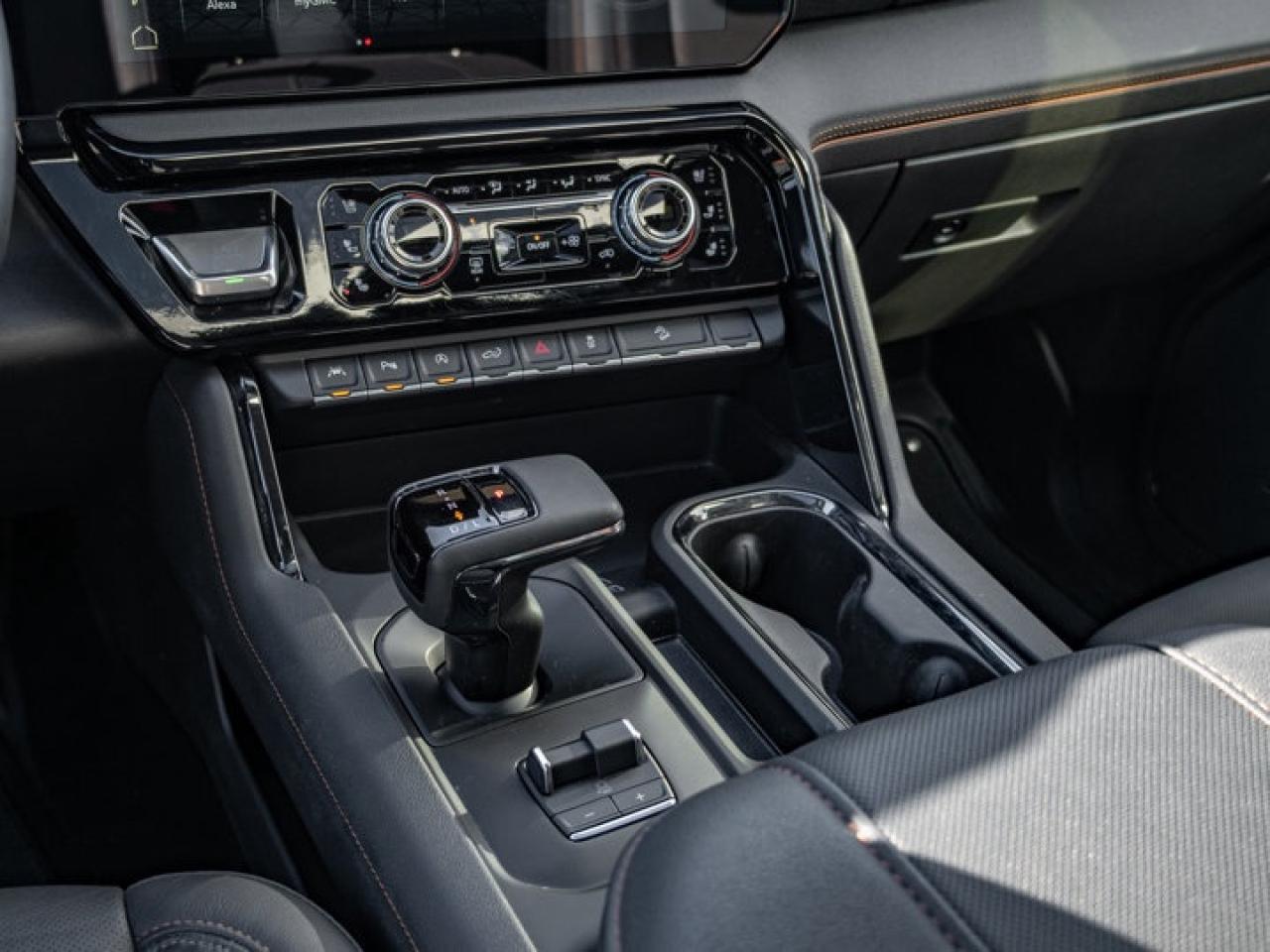 2025 GMC Sierra 1500 AT4 Photo