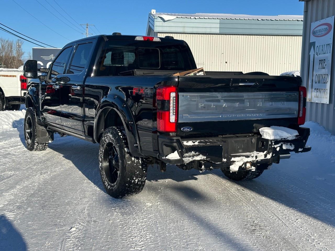 2023 Ford F-250 Super Duty SRW PLATINUM 4WD CREW CAB 6.75' BOX Photo