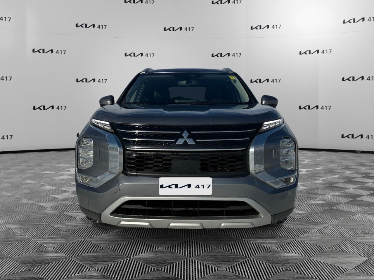 2023 Mitsubishi Outlander Phev SEL S-AWC Photo