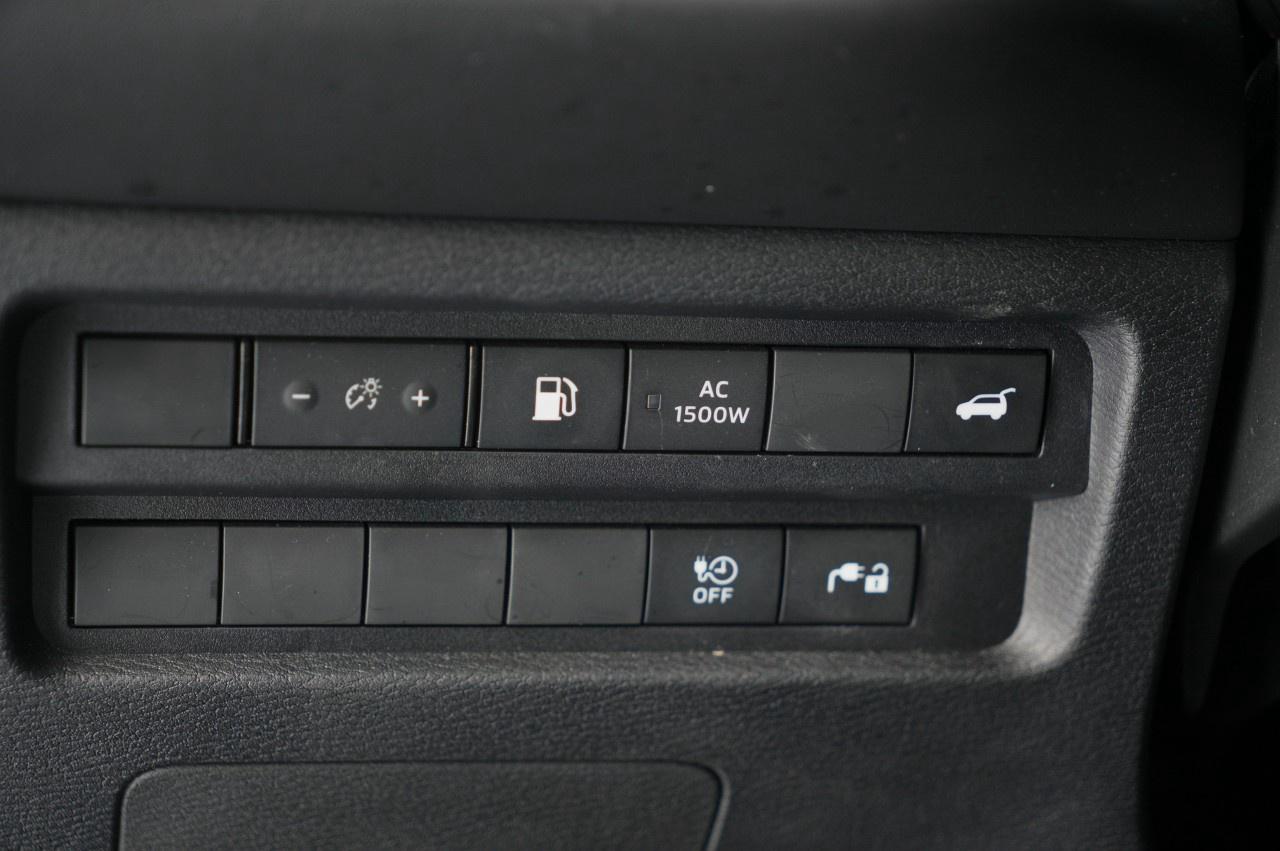 2023 Mitsubishi Outlander Phev SEL S-AWC Photo