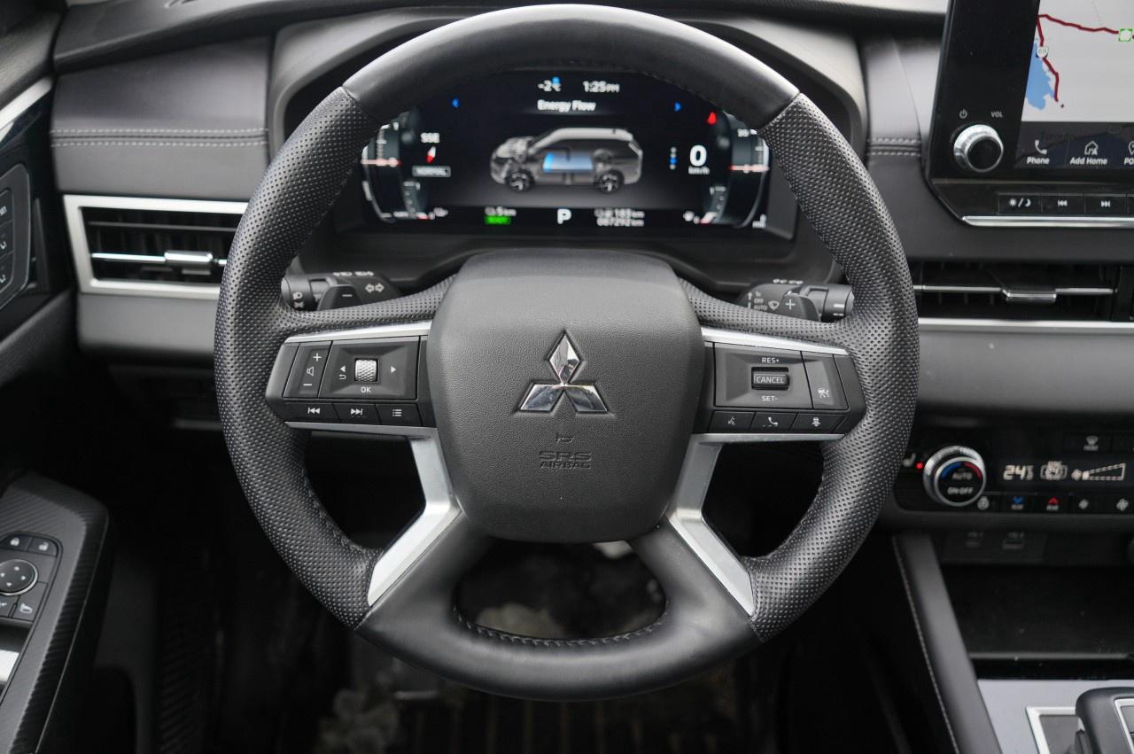2023 Mitsubishi Outlander Phev SEL S-AWC Photo