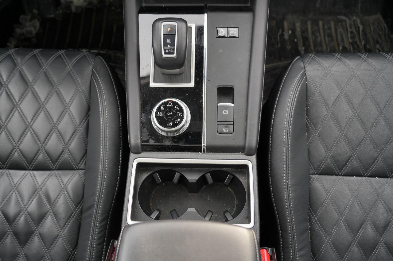 2023 Mitsubishi Outlander Phev SEL S-AWC Photo