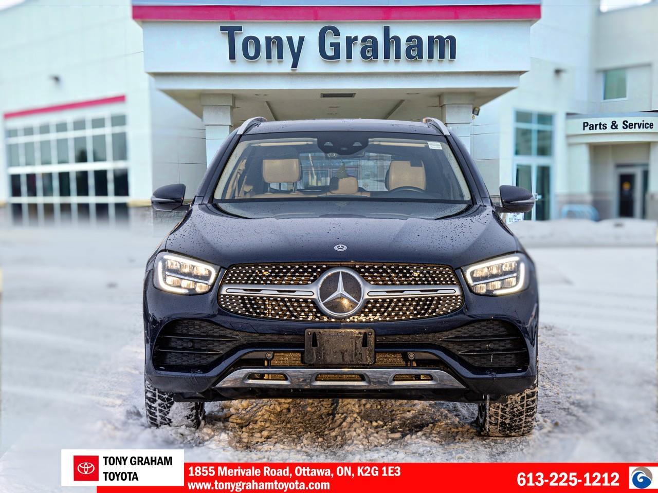 2021 Mercedes GLC 300 Photo3