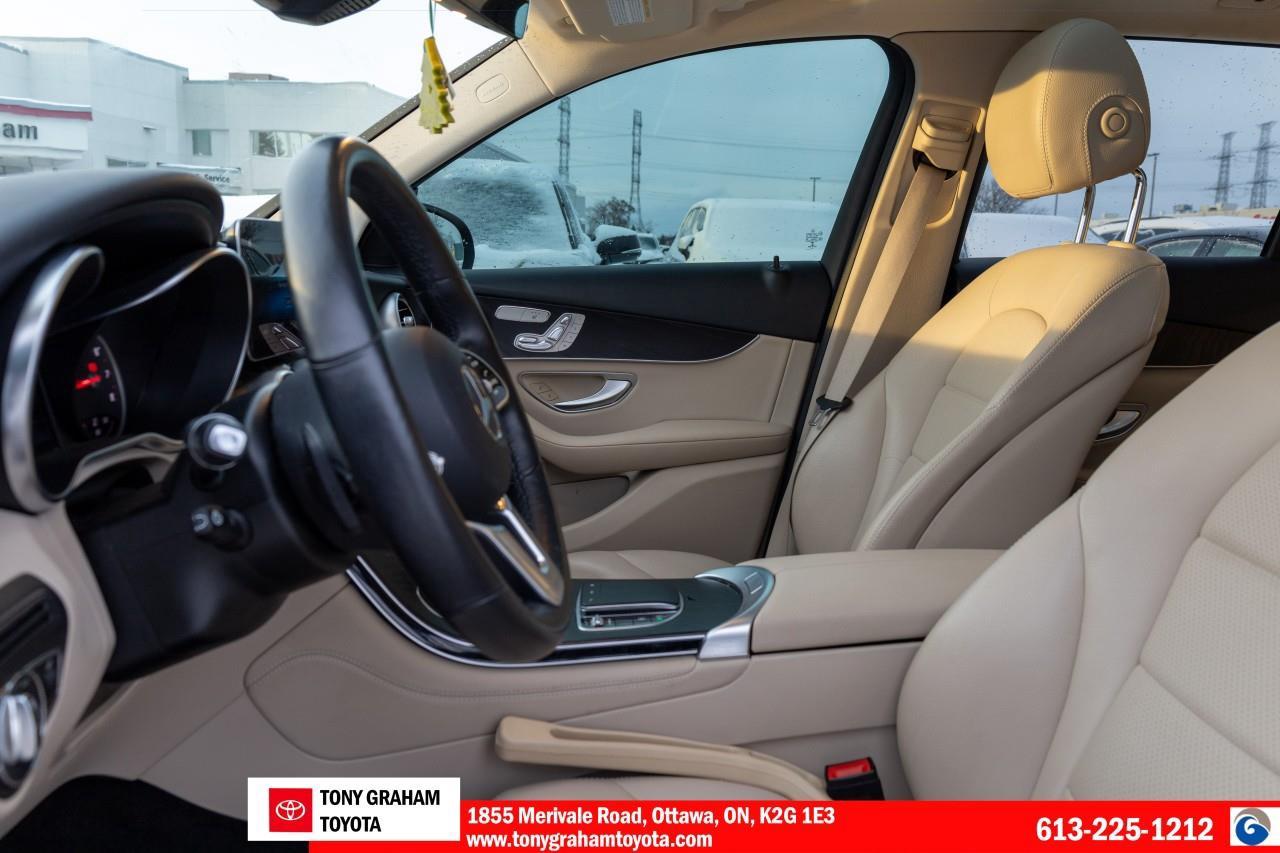 2021 Mercedes GLC 300 Photo