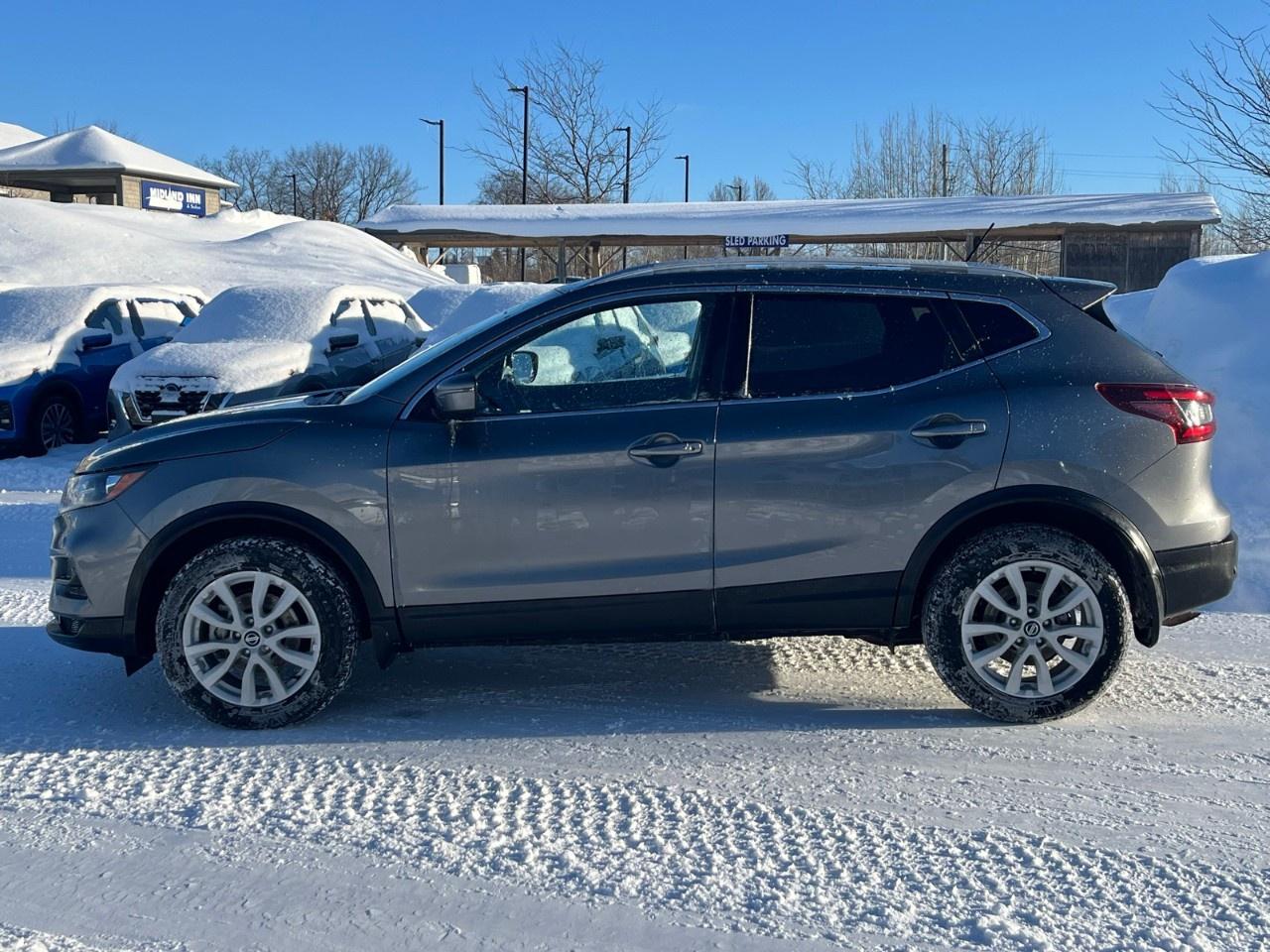2023 Nissan Qashqai AWD SV CVT Photo4