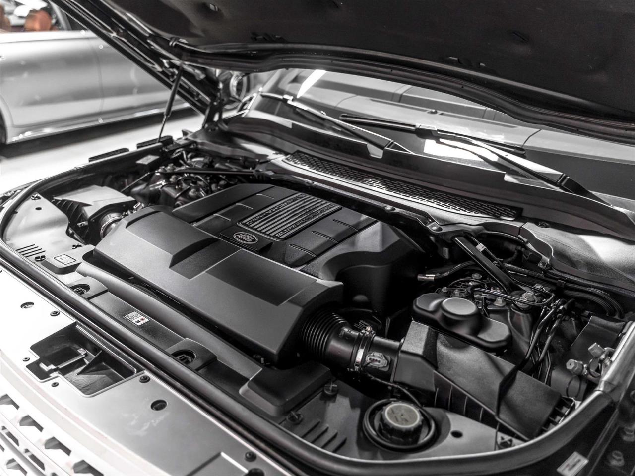 2017 Land Rover Range Rover SC|V8 SUPERCHARGED|LOW KM'S|PARK ASSIST|ACCIDENT FREE Photo