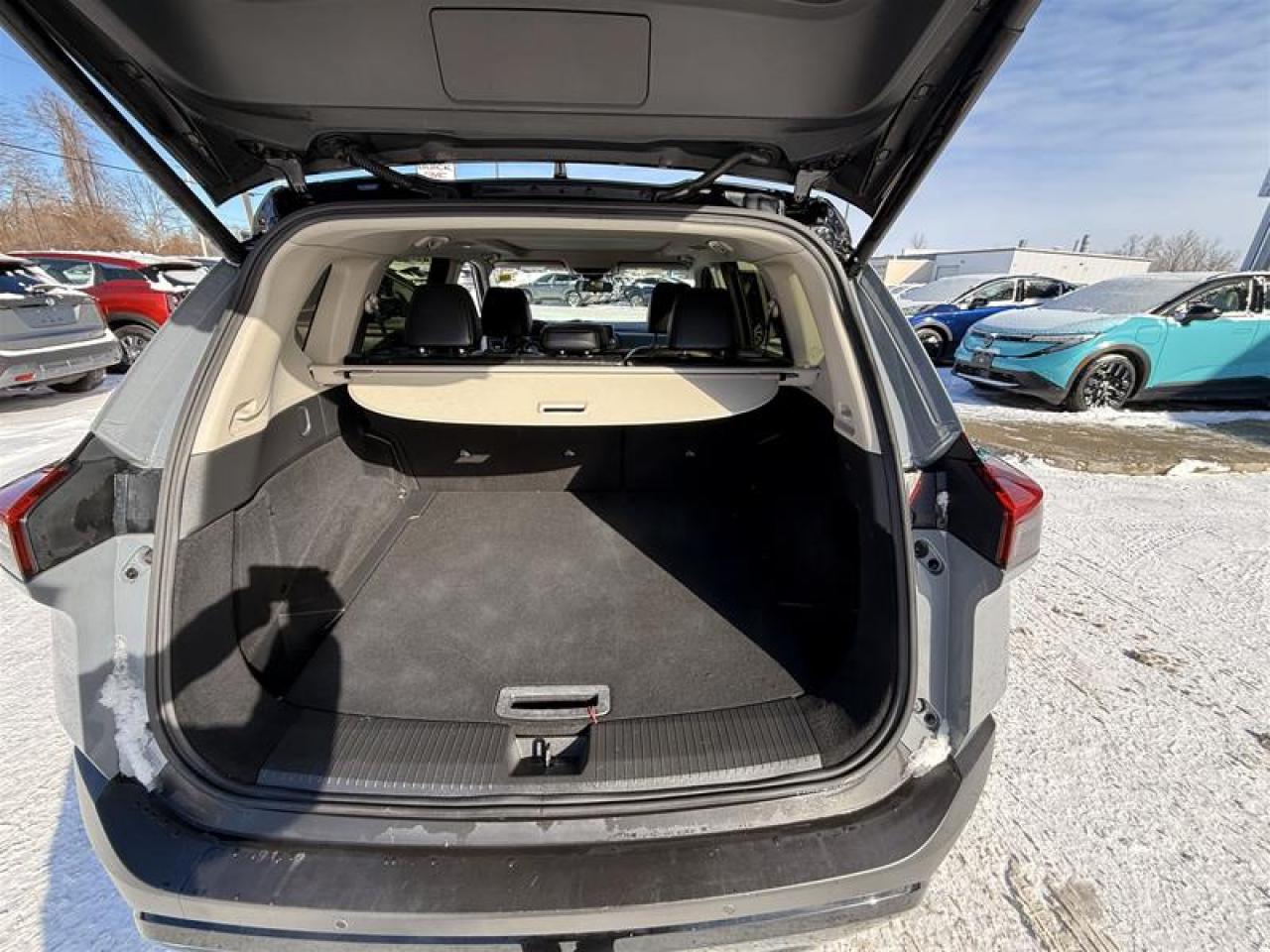 2023 Nissan Rogue SV Midnight Edition AWD CVT Photo