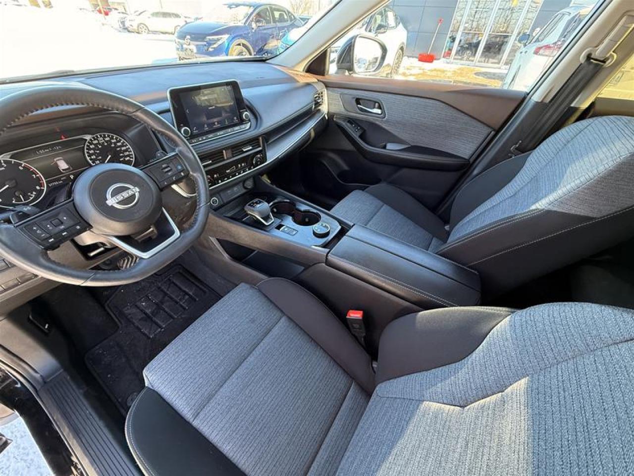 2023 Nissan Rogue SV AWD CVT (2) Photo