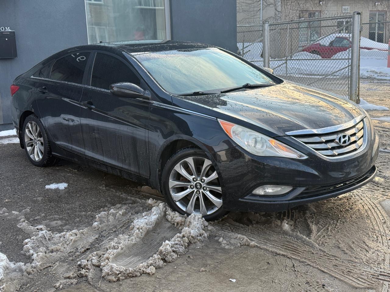 2013 Hyundai Sonata SE Photo2