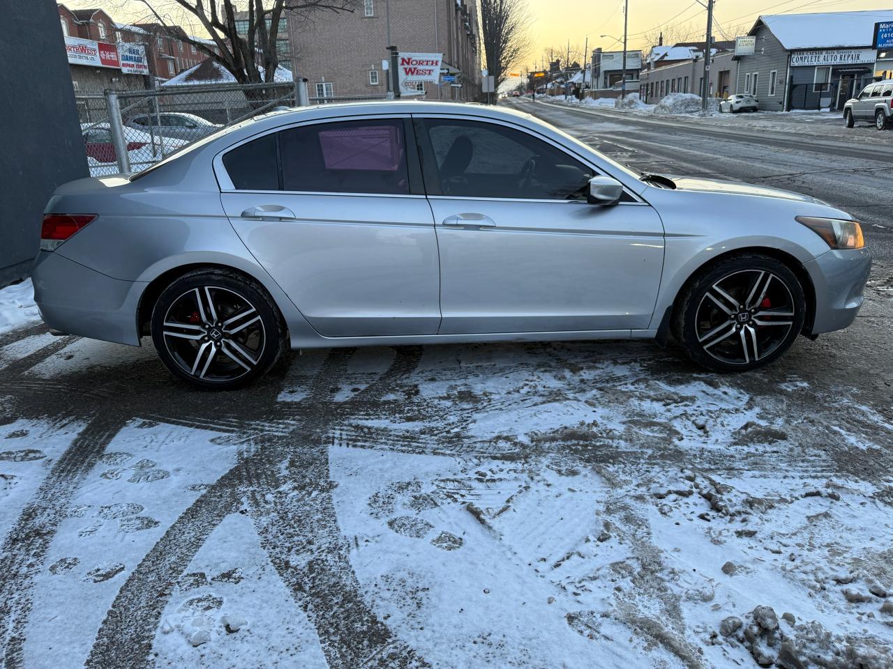 2010 Honda Accord EX-L Photo3