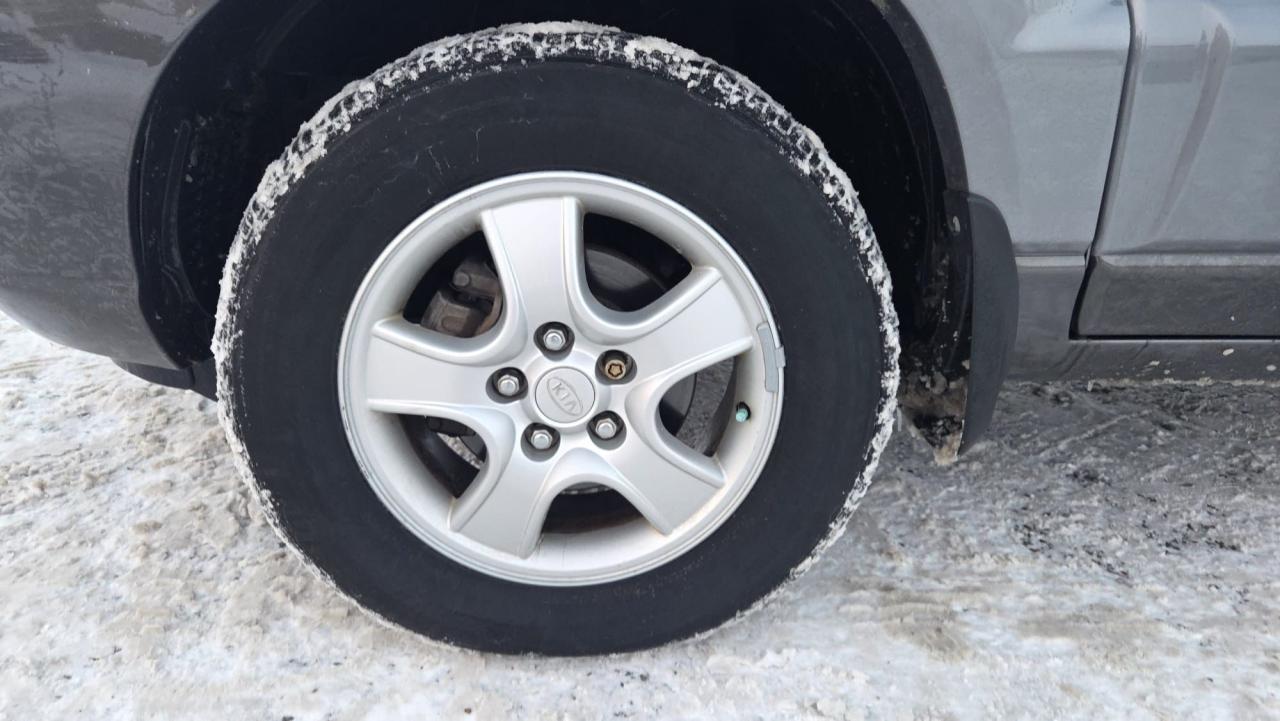 2006 Kia Sportage LX V6, ONLY 66KMS, WELL MAINTAINED, CERTIFIED Photo