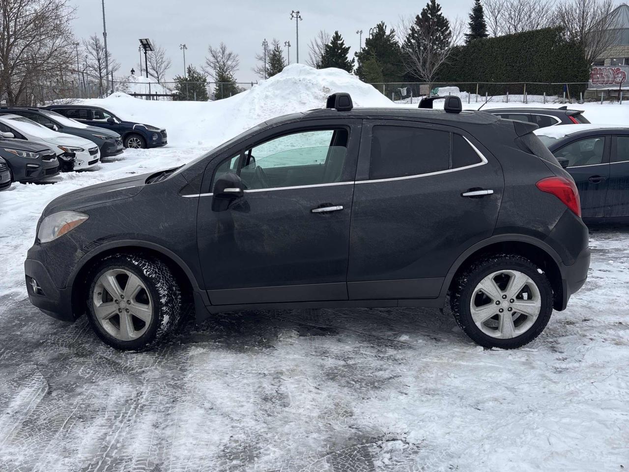 2015 Buick Encore Leather AWD, BOSE AUDIO, SUNROOF, HEATED SEATS!! Photo4