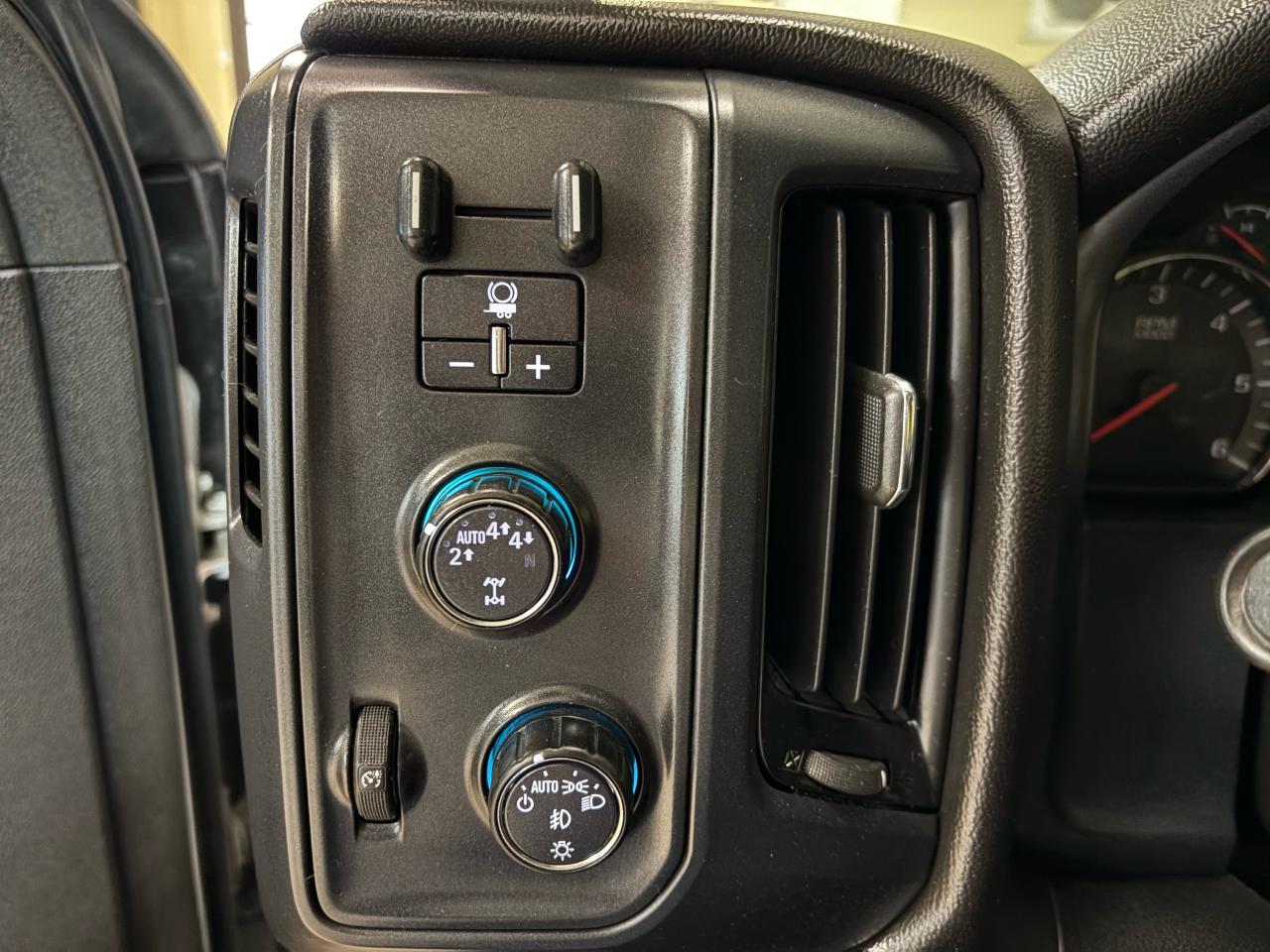 2018 GMC Sierra 1500 ELEVATION Photo