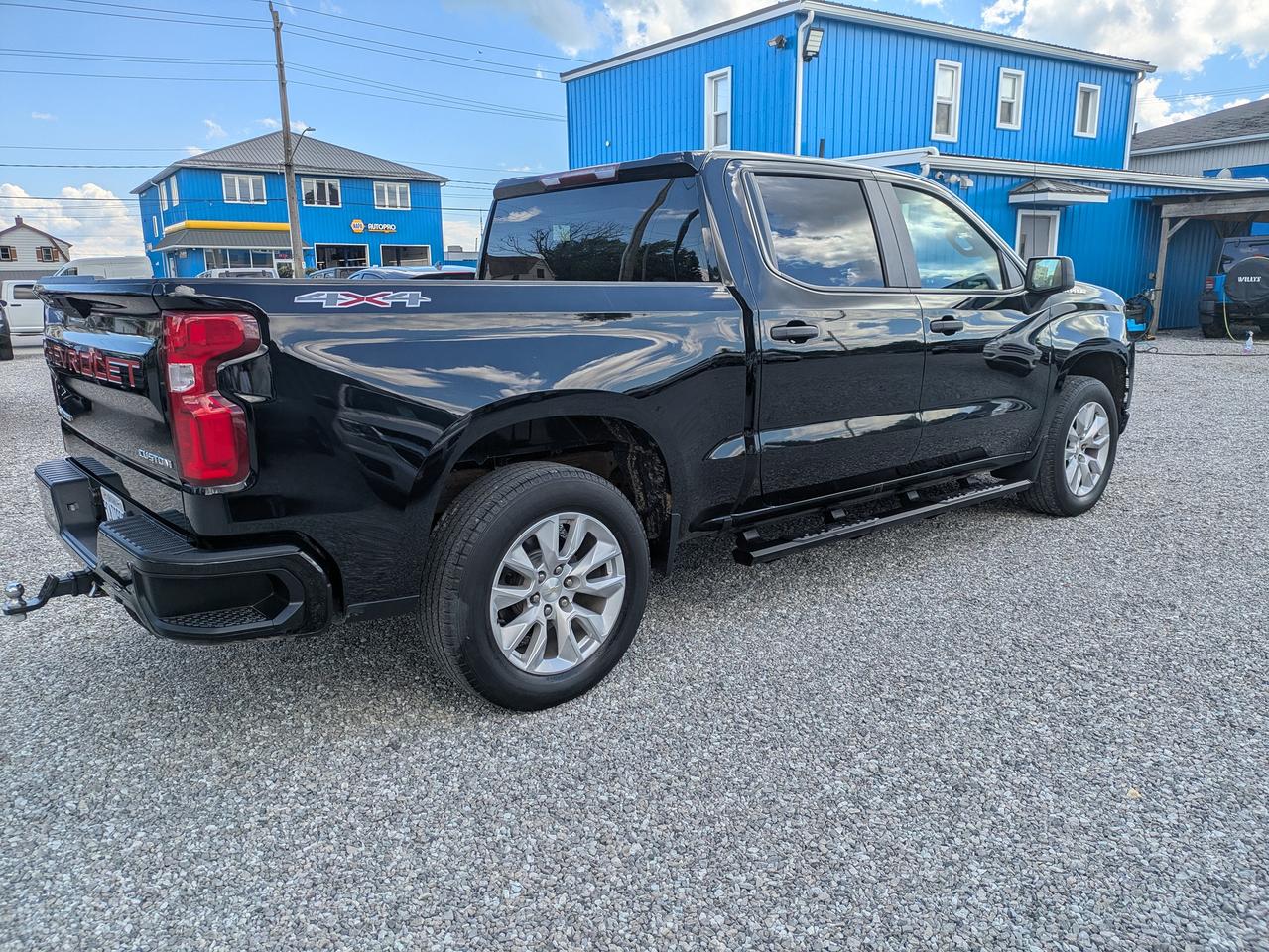 2020 Chevrolet Silverado 1500 4WD Crew Cab 147" Custom Photo4