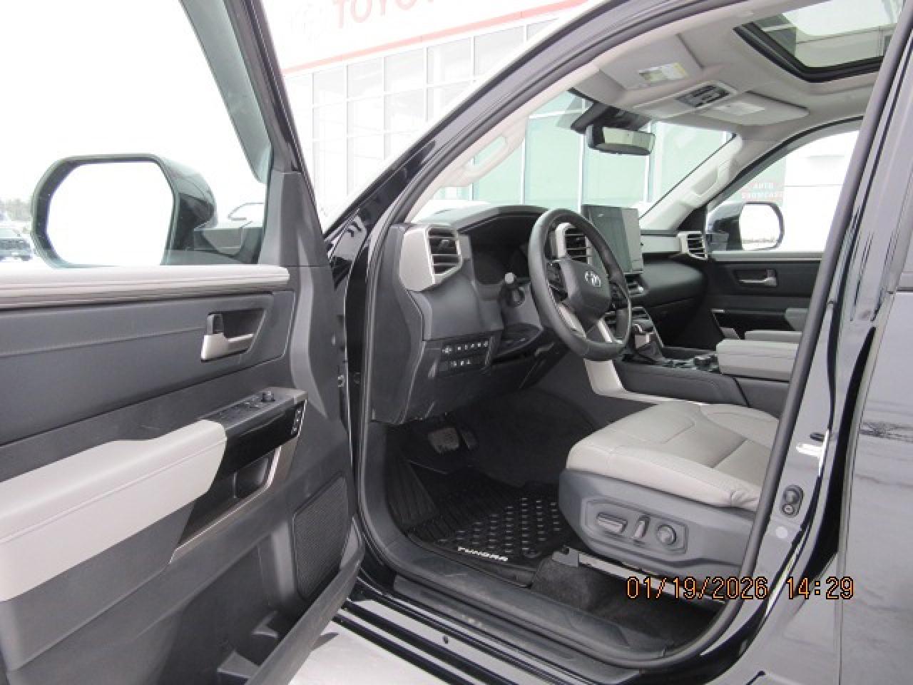 2024 Toyota Tundra Limited  Photo