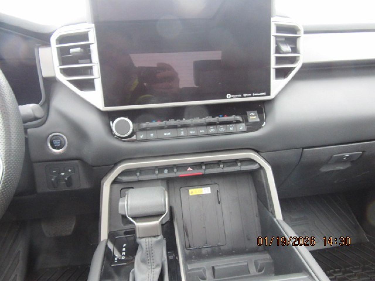 2024 Toyota Tundra Limited  Photo