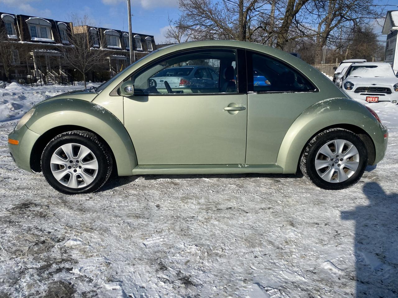 2008 Volkswagen New Beetle Low KM/Gas Saver/Leather/Sunroof/Htd Seats Photo