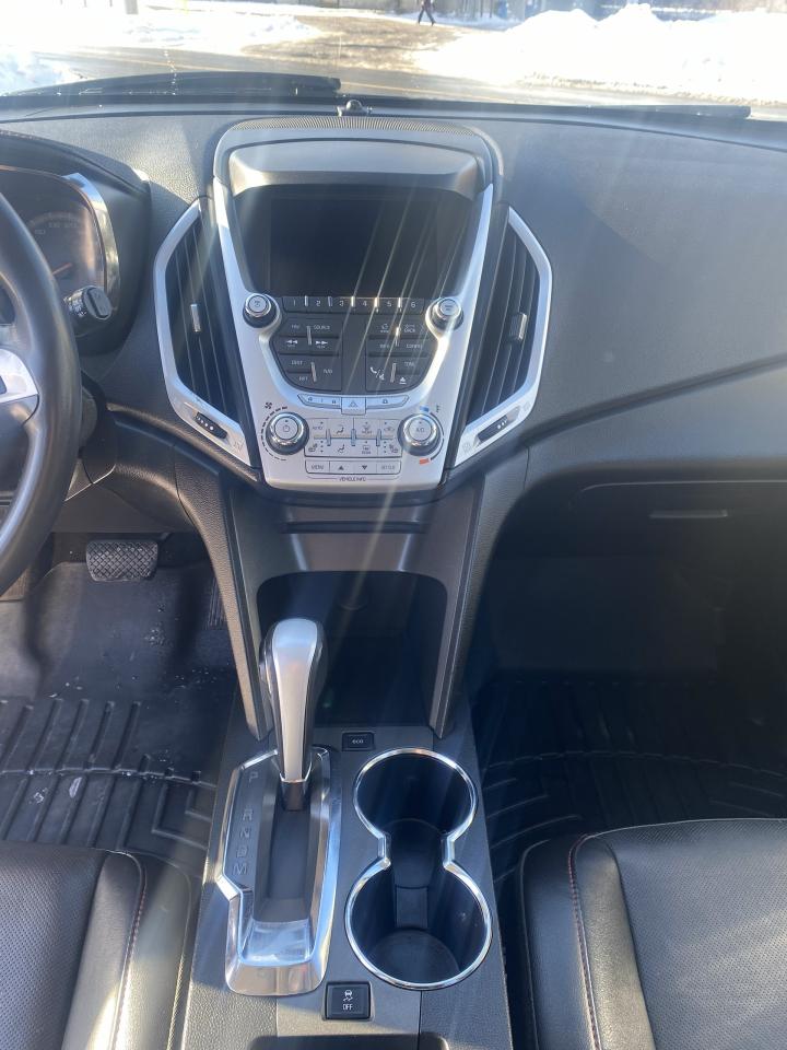 2012 GMC Terrain Automatic/Gas Saver/Leather/Roof/Navi/Bck Camera Photo