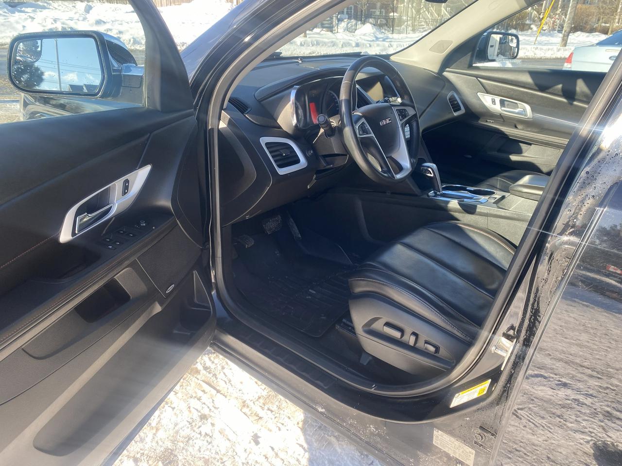 2012 GMC Terrain Automatic/Gas Saver/Leather/Roof/Navi/Bck Camera Photo