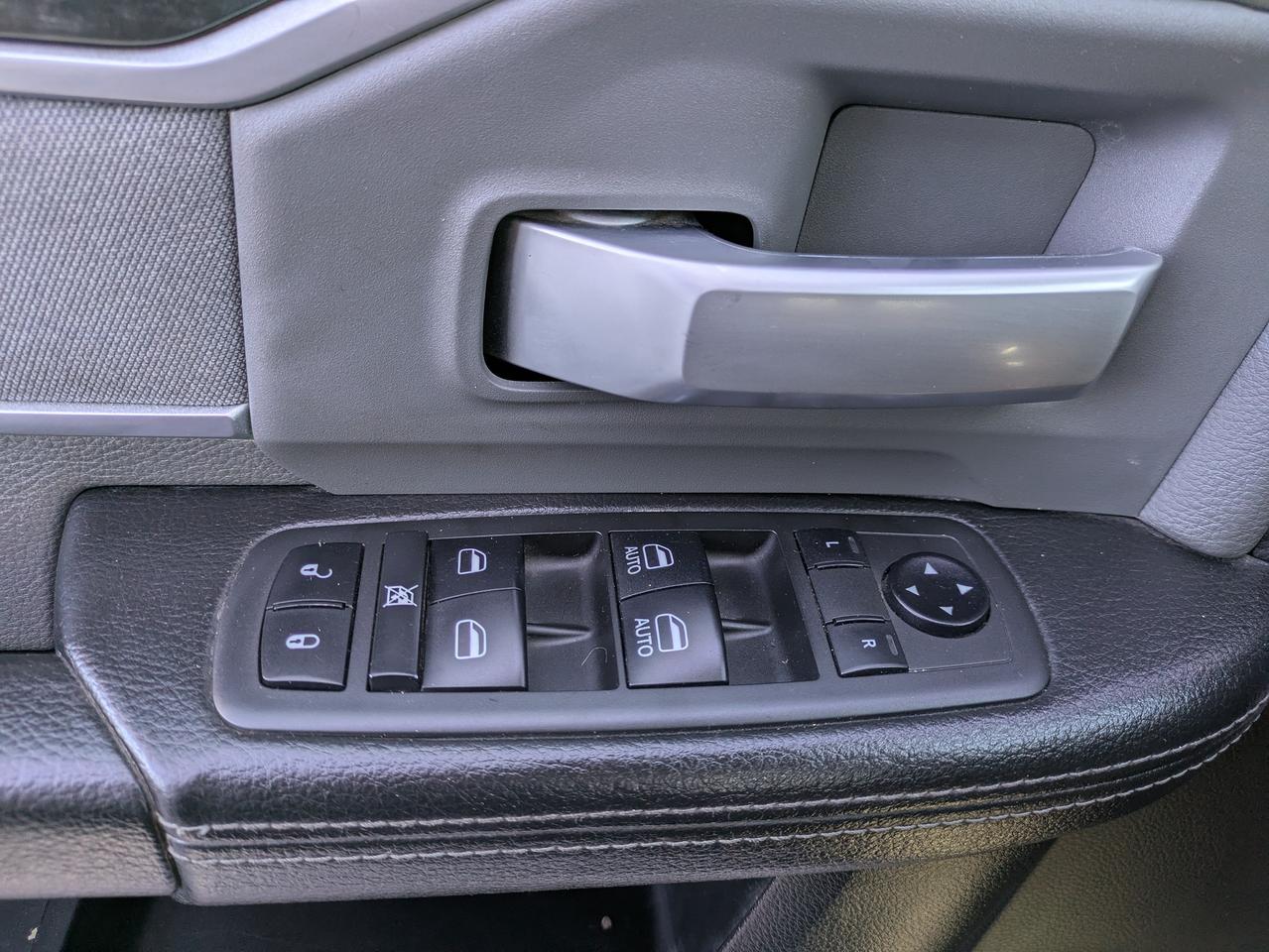 2019 RAM 3500 Big Horn 4x4 Crew Cab 8' Box Photo