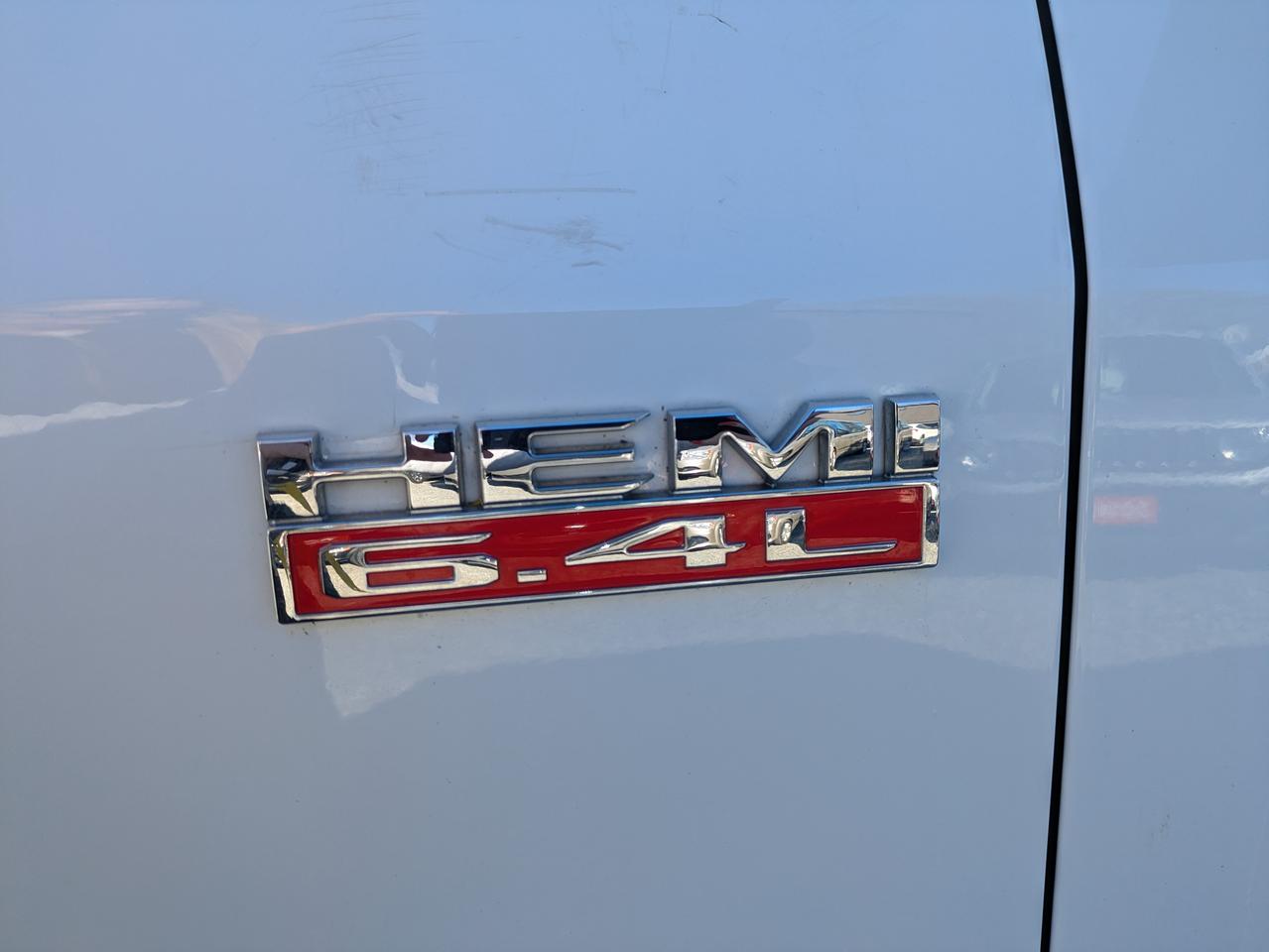 2019 RAM 3500 Big Horn 4x4 Crew Cab 8' Box Photo