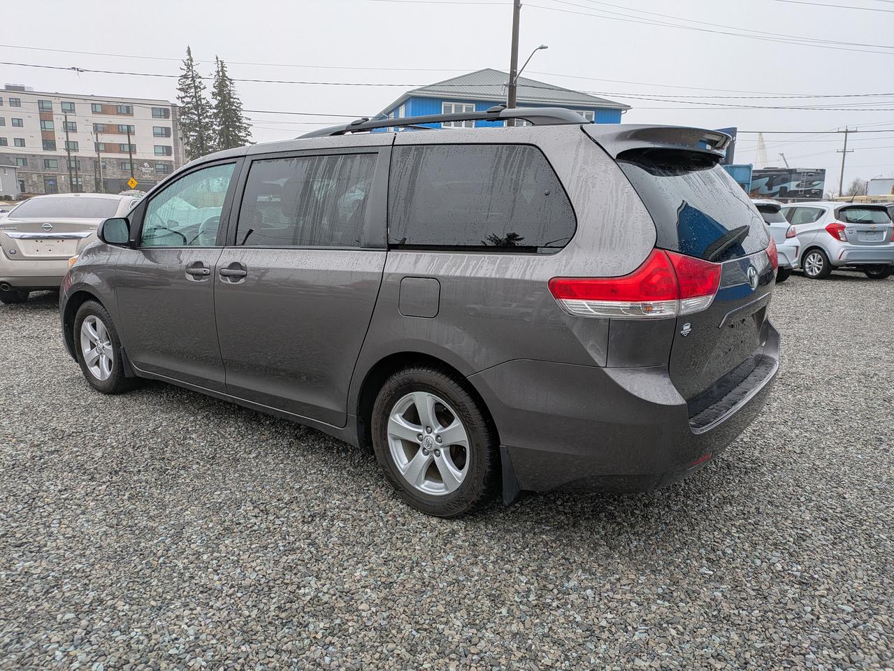 2014 Toyota Sienna 5DR LE 8-PASS FWD Photo