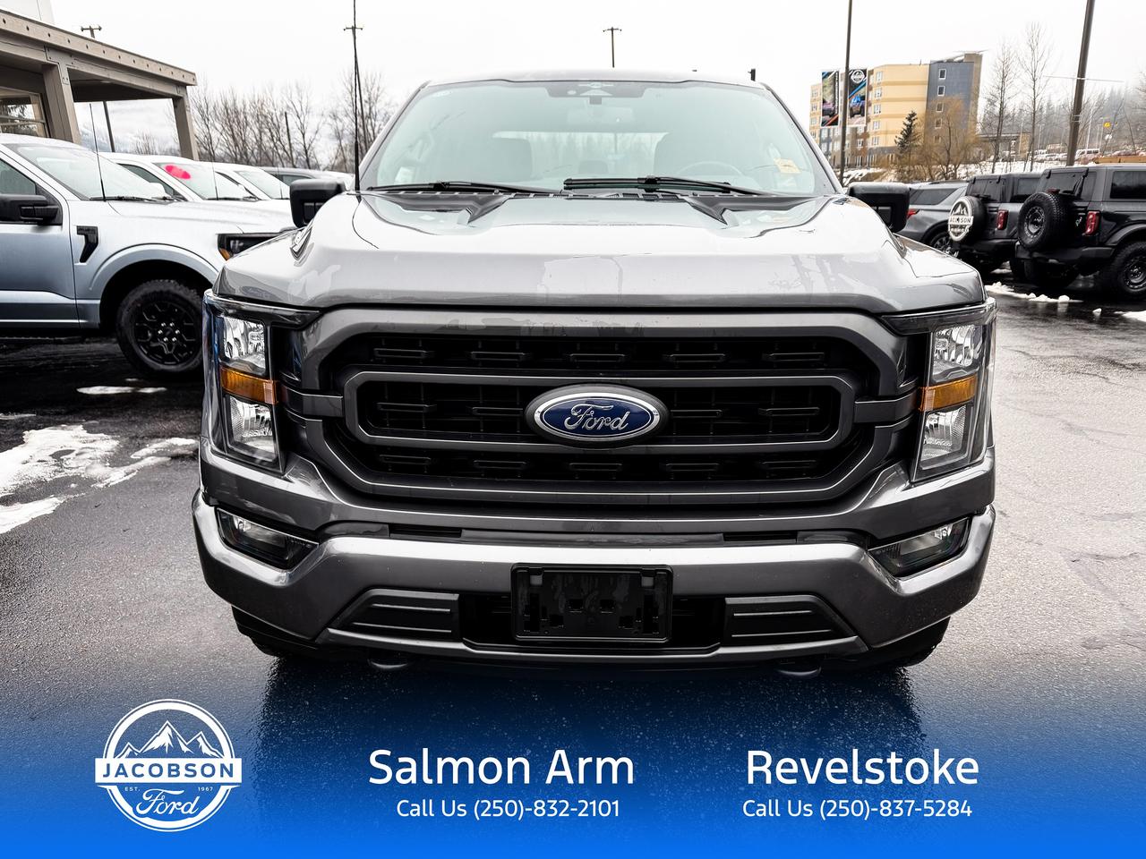 2023 Ford F-150 XLT Photo1