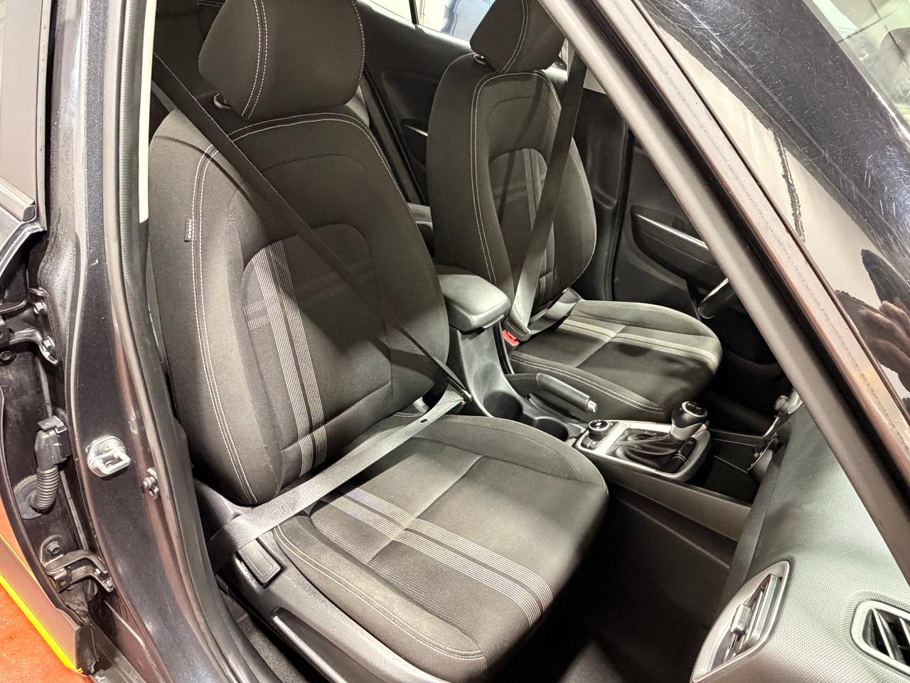 2021 Hyundai Venue PREFERRED+Blind Spot+Camera+Lane Keep Assist Photo