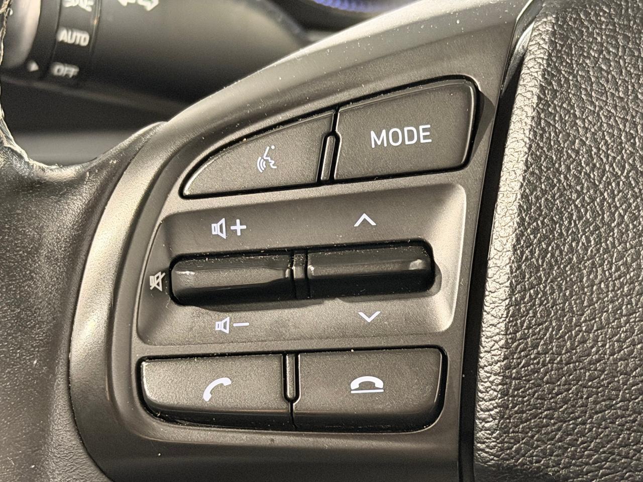 2021 Hyundai Venue PREFERRED+Blind Spot+Camera+Lane Keep Assist Photo