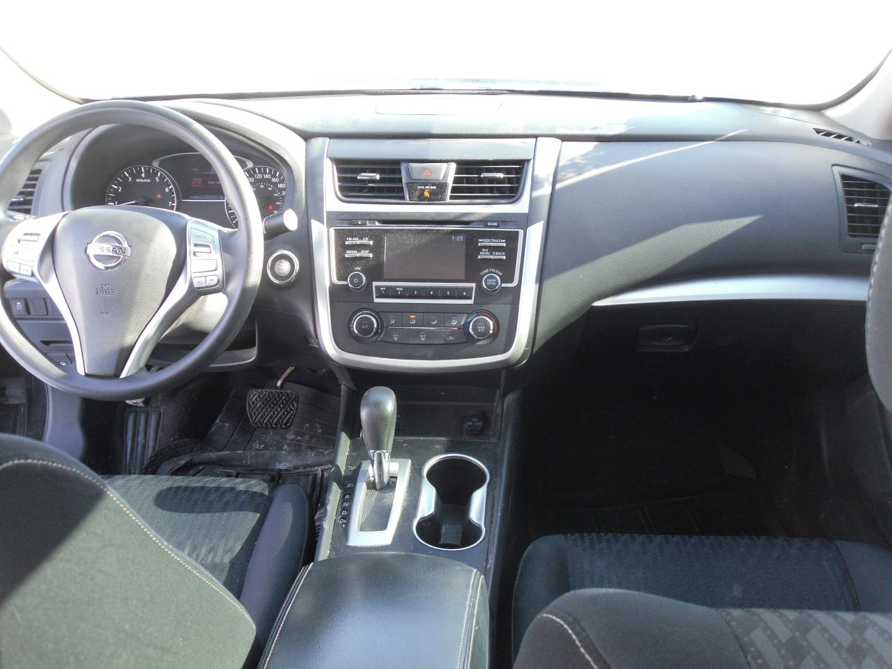 2017 Nissan Altima 4DR SDN I4 CVT 2.5 S Photo