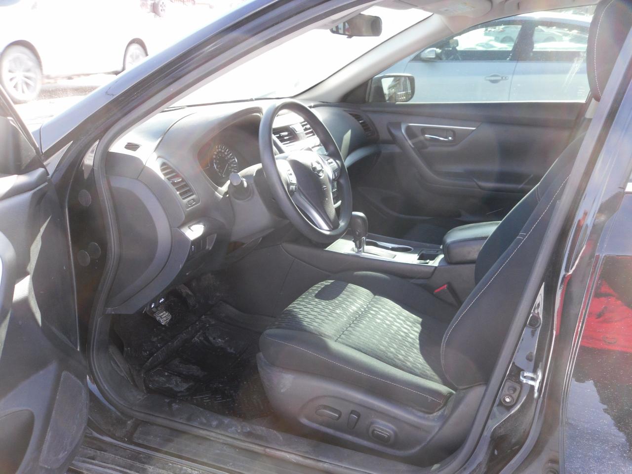 2017 Nissan Altima 4DR SDN I4 CVT 2.5 S Photo