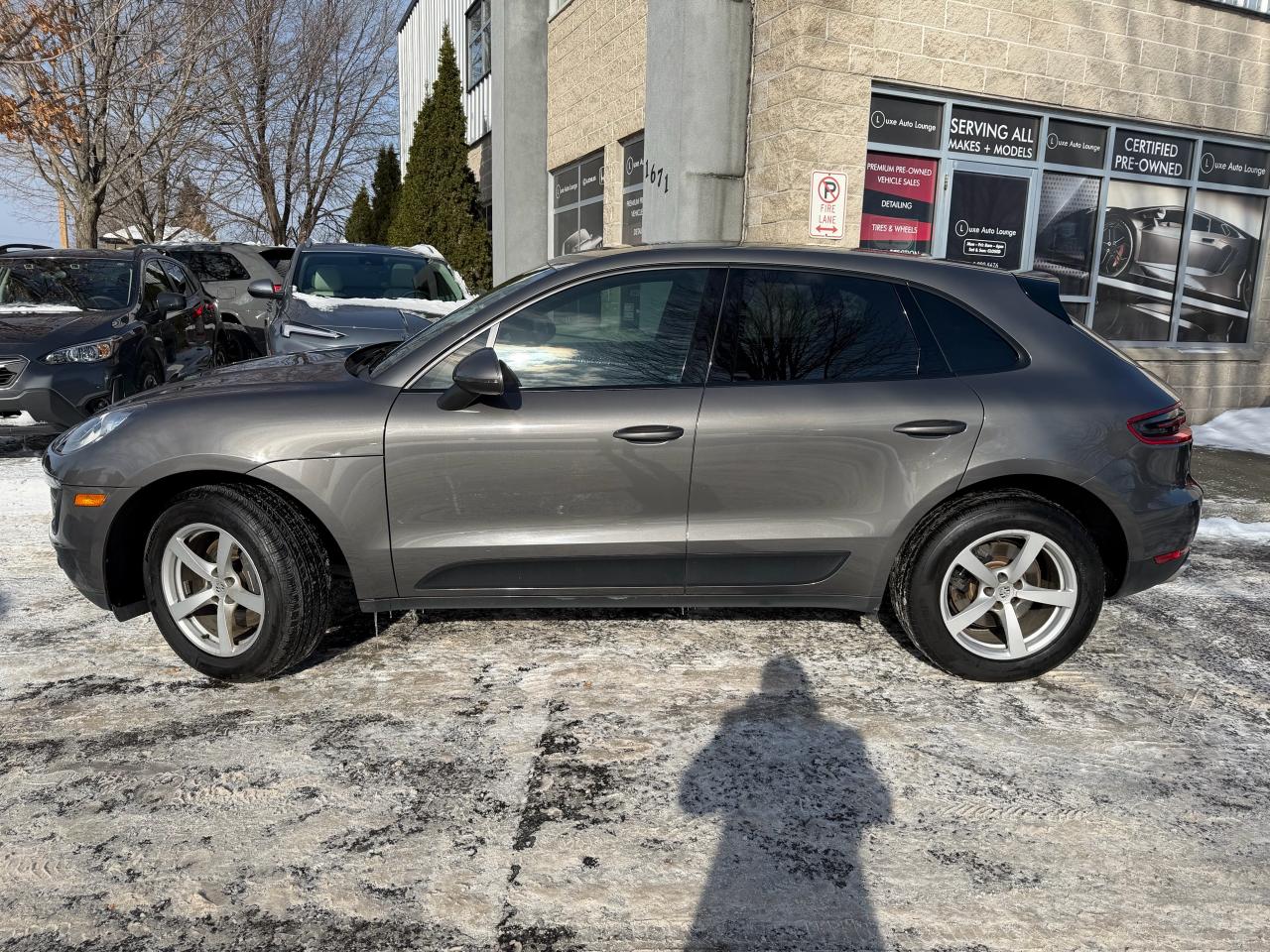 2018 Porsche Macan AWD, PANO ROOF, LEATHER, BOSE AUDIO, BACK-UP CAM!! Photo3