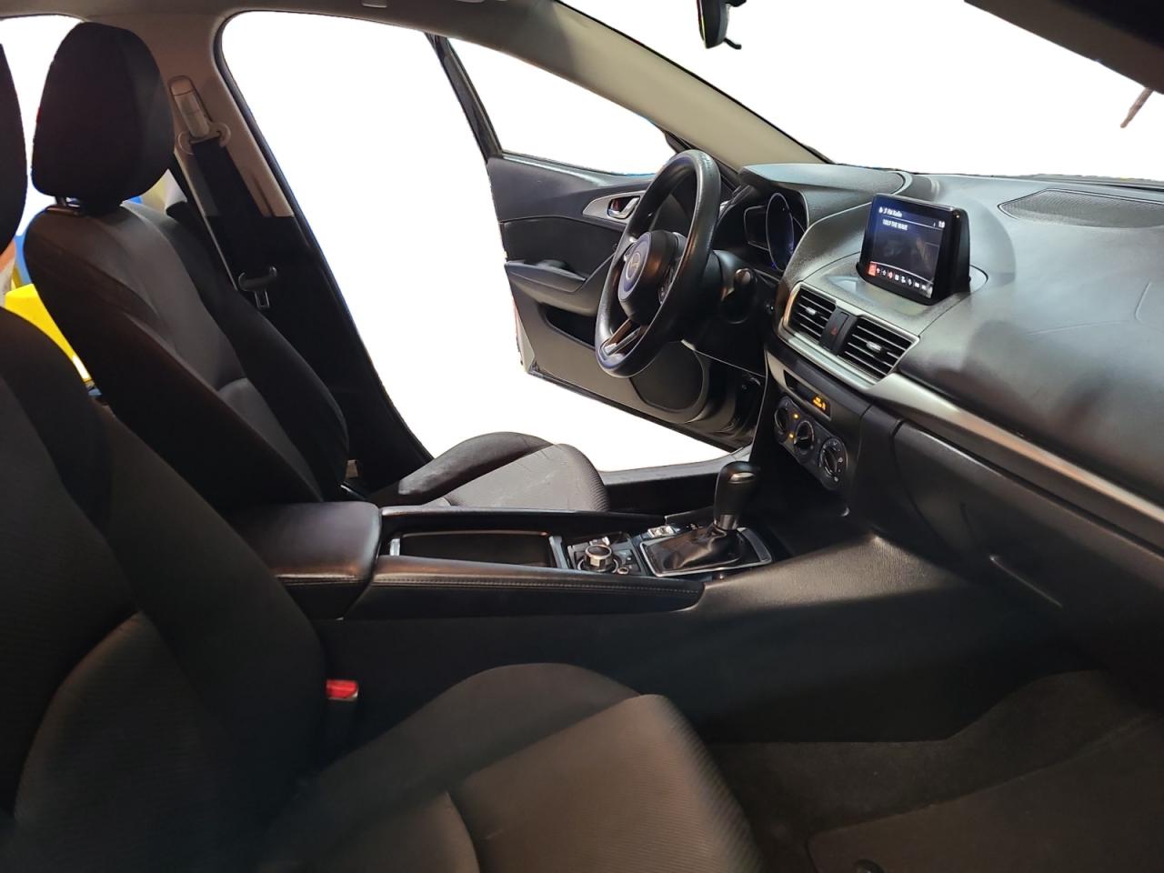 2017 Mazda MAZDA3 GX - Photo #16