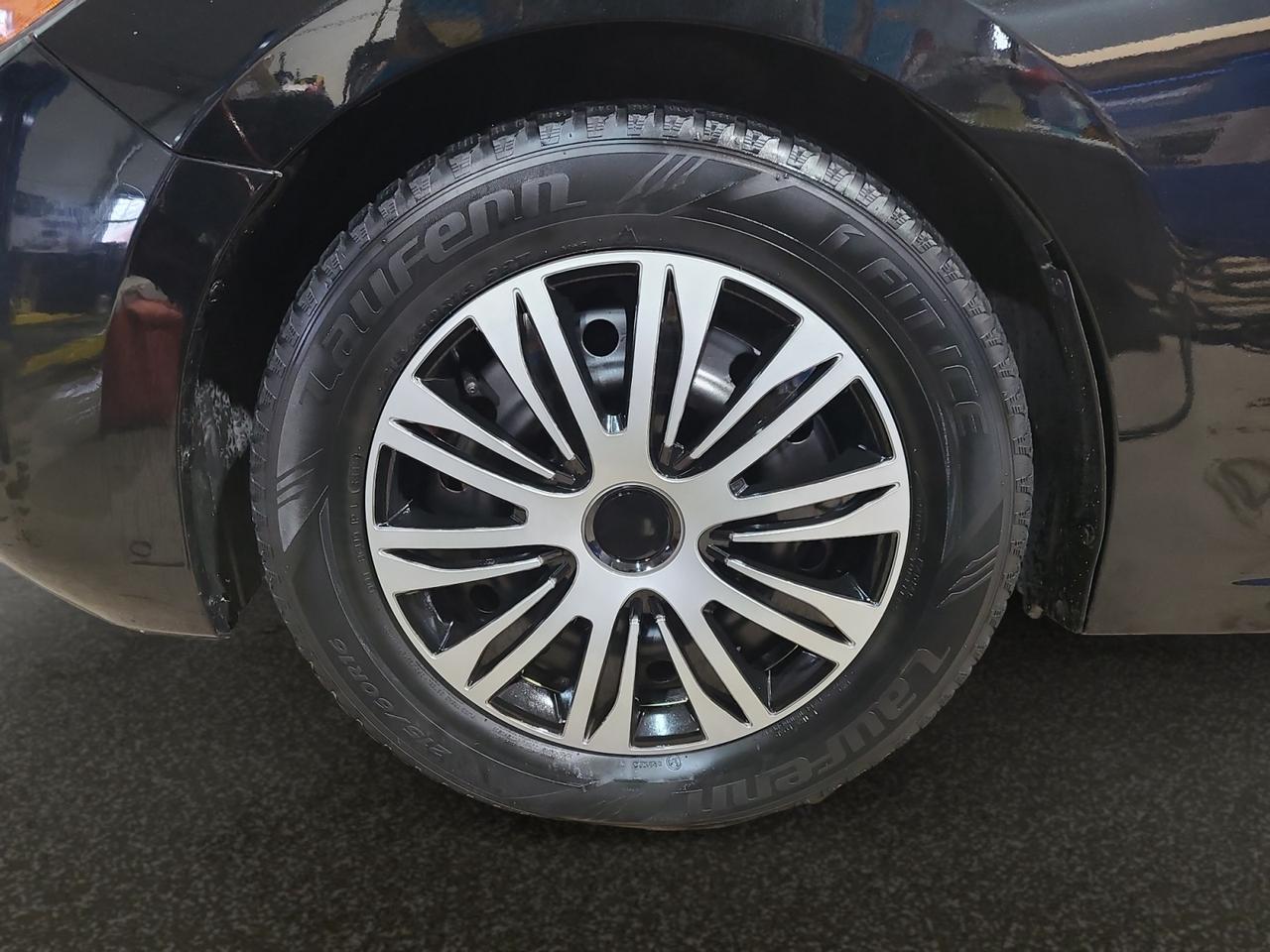 2017 Mazda MAZDA3 GX - Photo #9