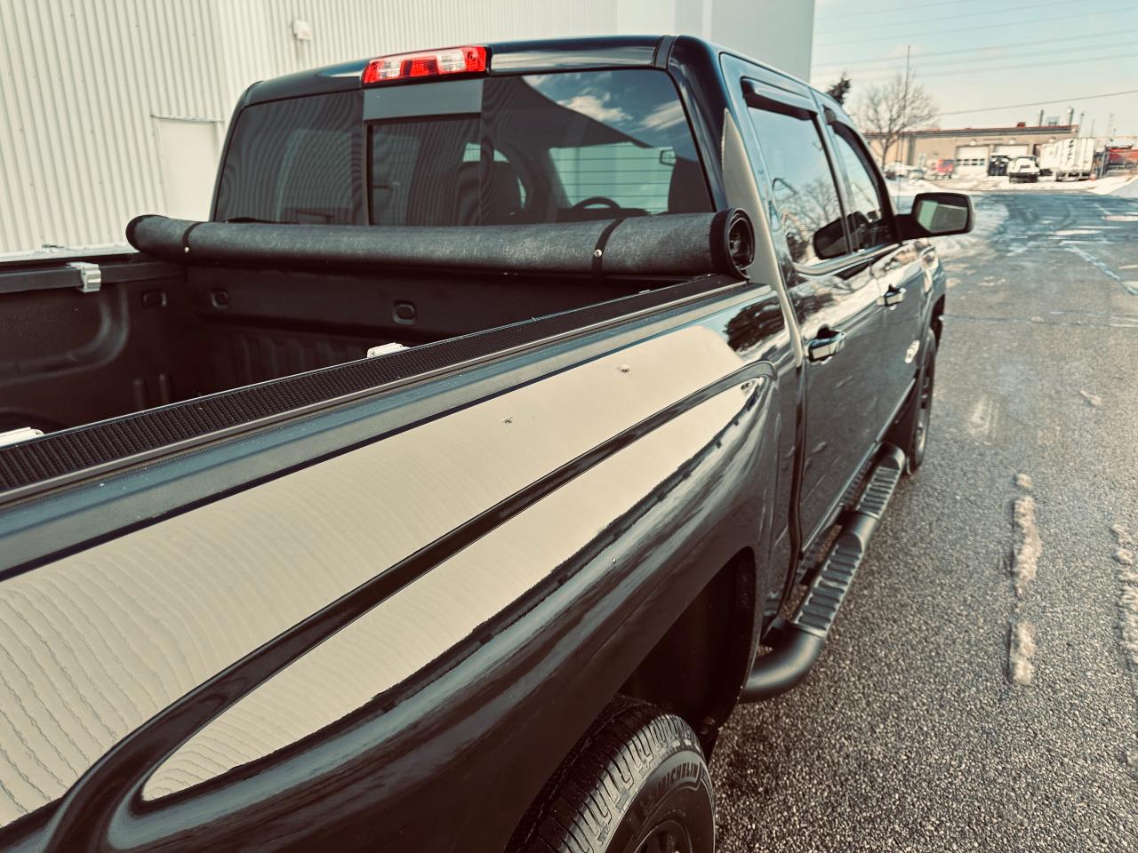2018 Chevrolet Silverado 1500 4WD Crew Cab LTZ -Z 71 Triple Black Photo