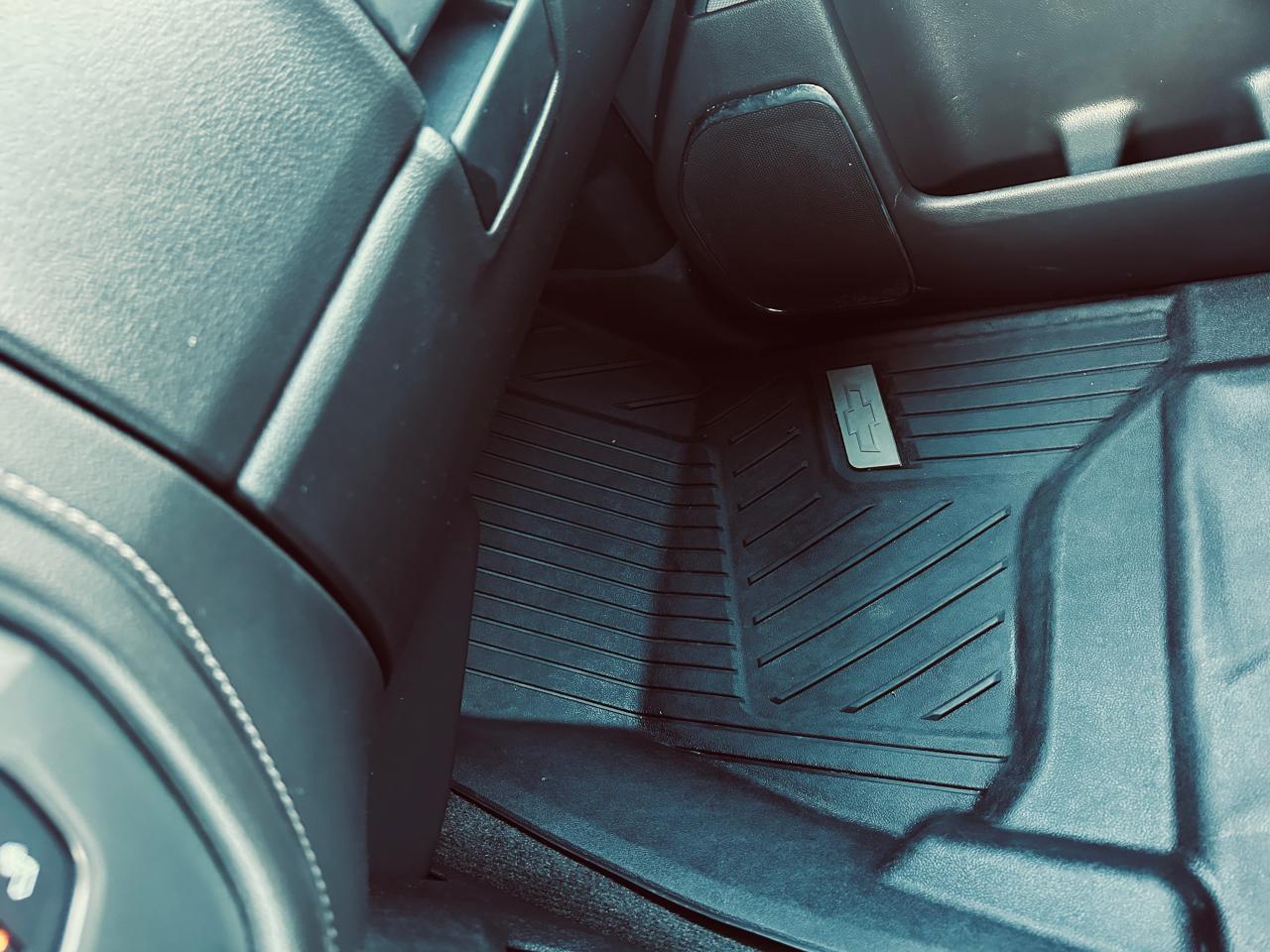 2018 Chevrolet Silverado 1500 4WD Crew Cab LTZ -Z 71 Triple Black Photo