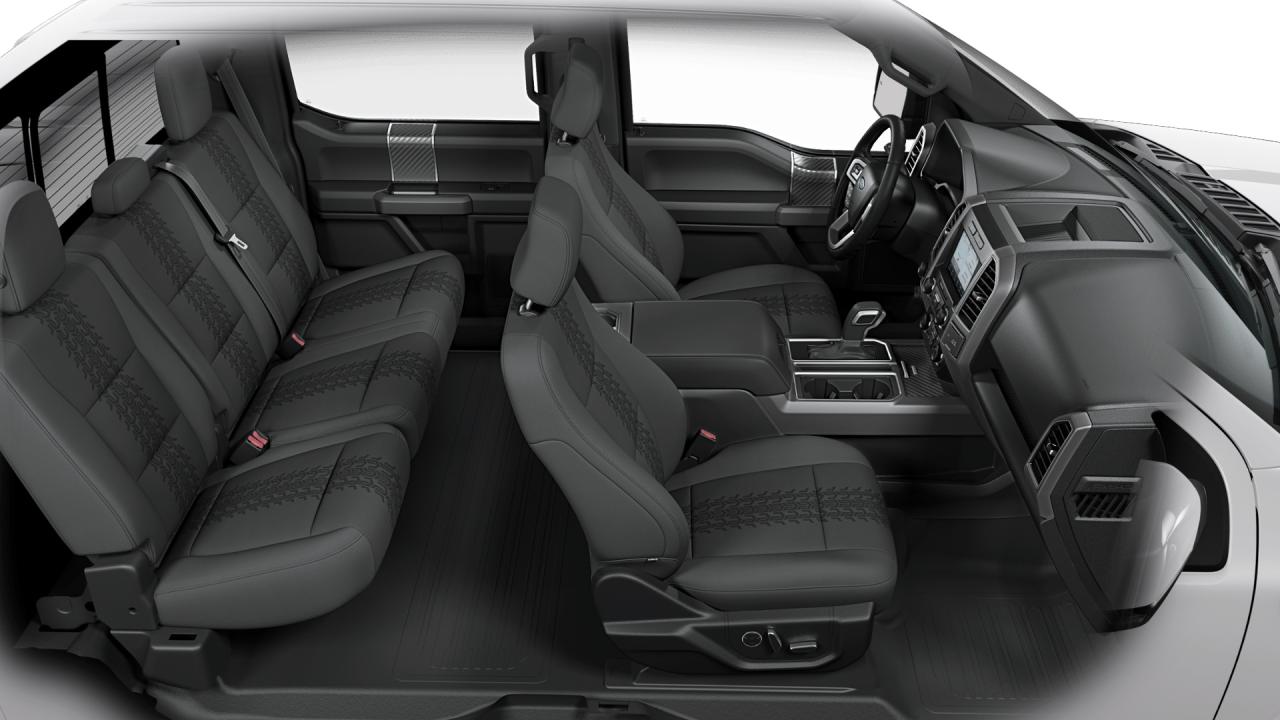 2020 Ford F-150 XLT 4WD SuperCrew 5.5' Box Photo