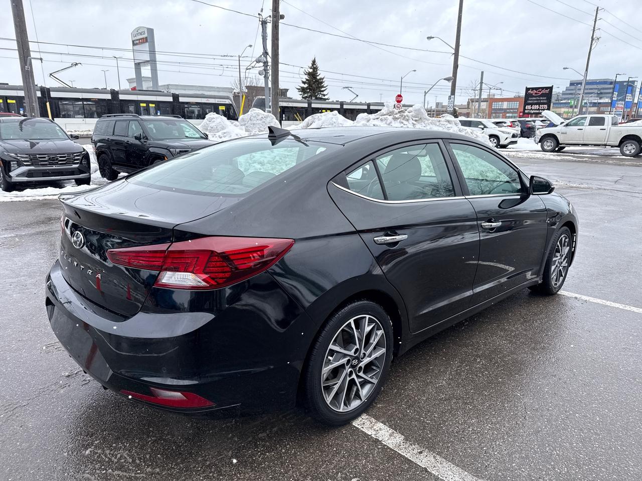 2020 Hyundai Elantra Ultimate Photo4