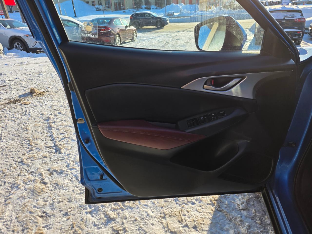 2016 Mazda CX-3 GS AWD | Accident Free | Leather | Sunroof | Backup Camera | Heated Seats Photo